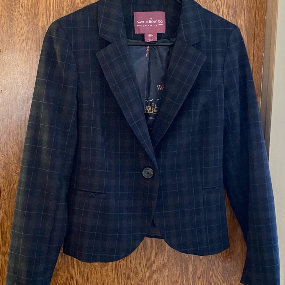 Savile Row. Women’s navy and gray plaid blazer with elbow patch’s. Size medium